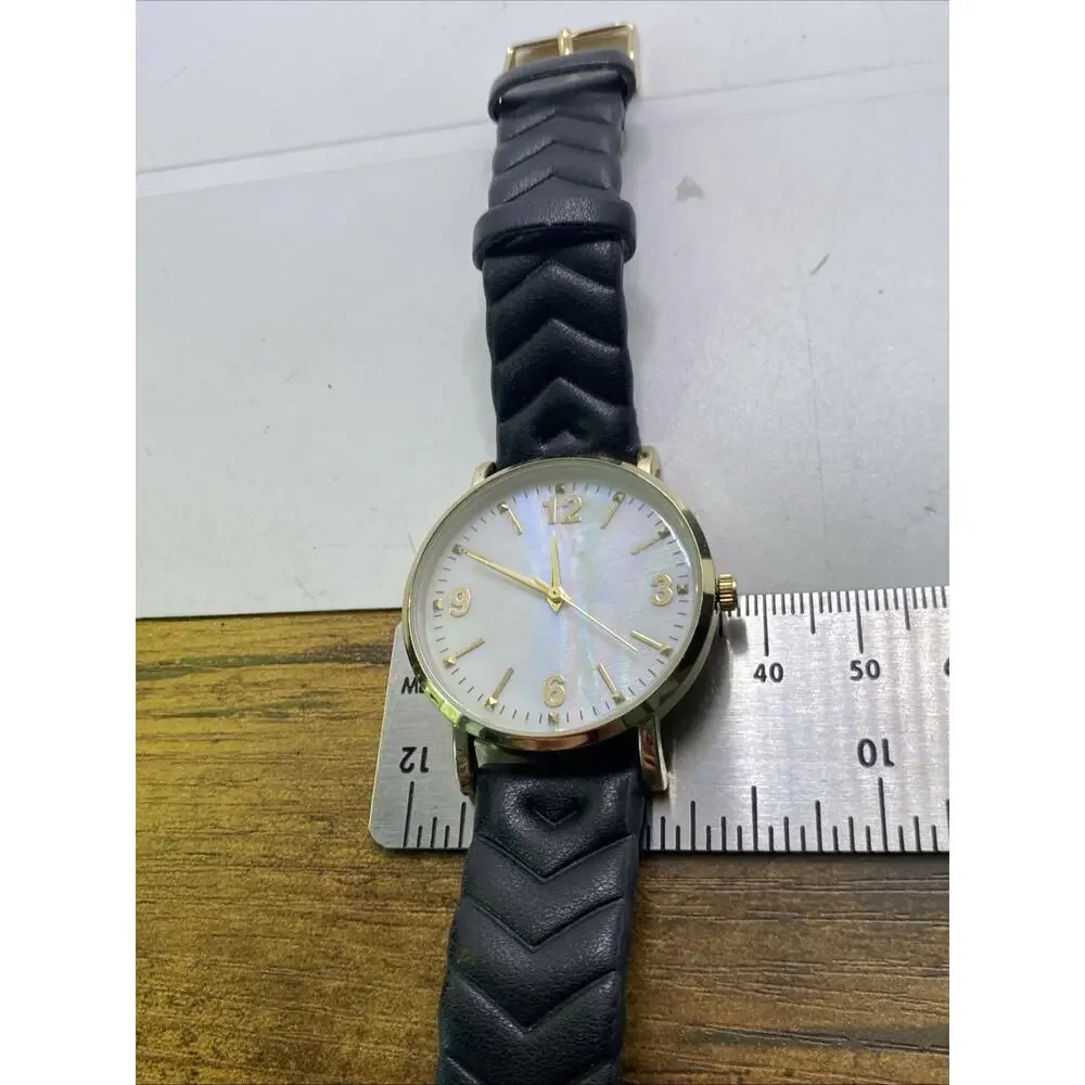 Womens Mop Dial Gold Tone Watch Works New Battery